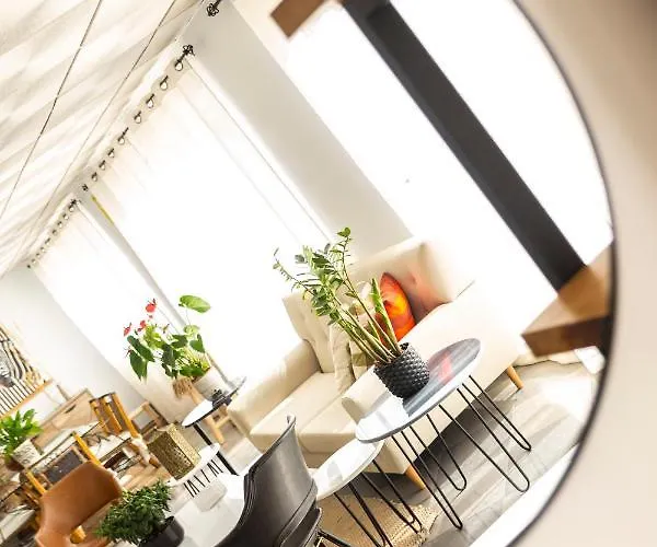 아메리카스 호텔 *