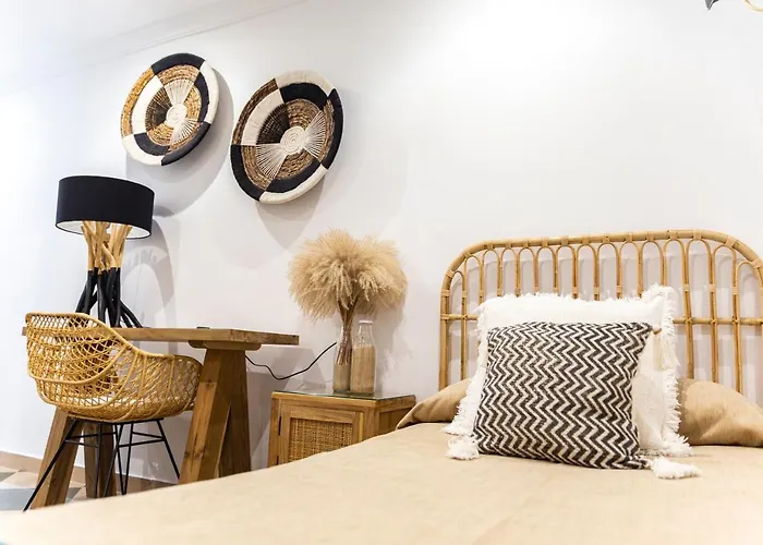 아메리카스 호텔 *